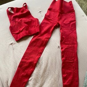 FABLETICS RED WORKOUT SET